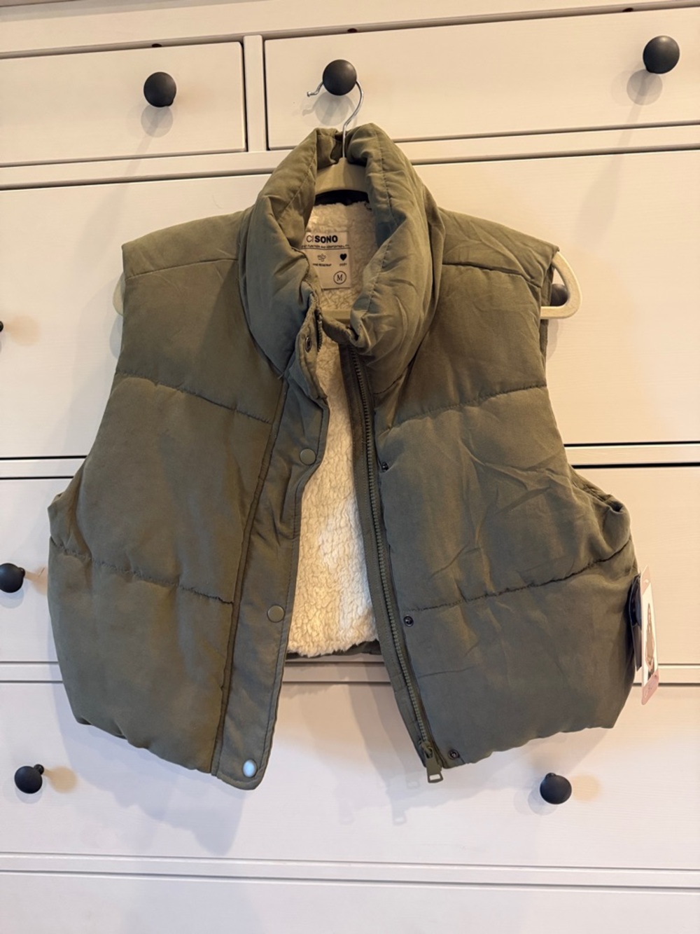 NWT Ci Sono Olive Green Quilted Vest with Cream Sherpa Interior M